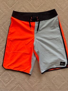 Quiksilver Men’s Two-Tone Orange & Light Blue Boardshorts/29/ New